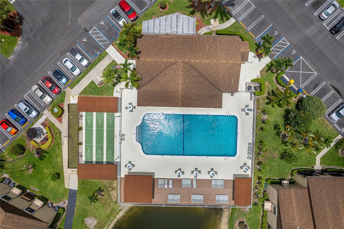 208 Pine Hov Cir B-1