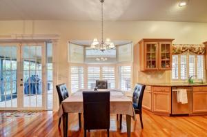 11205 Island Lakes Lane