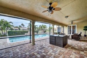 11205 Island Lakes Lane