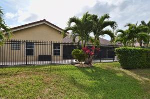 11205 Island Lakes Lane