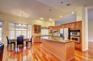 11205 Island Lakes Lane