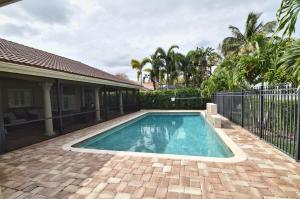 11205 Island Lakes Lane