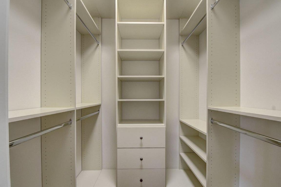 8417 Eagleville Avenue