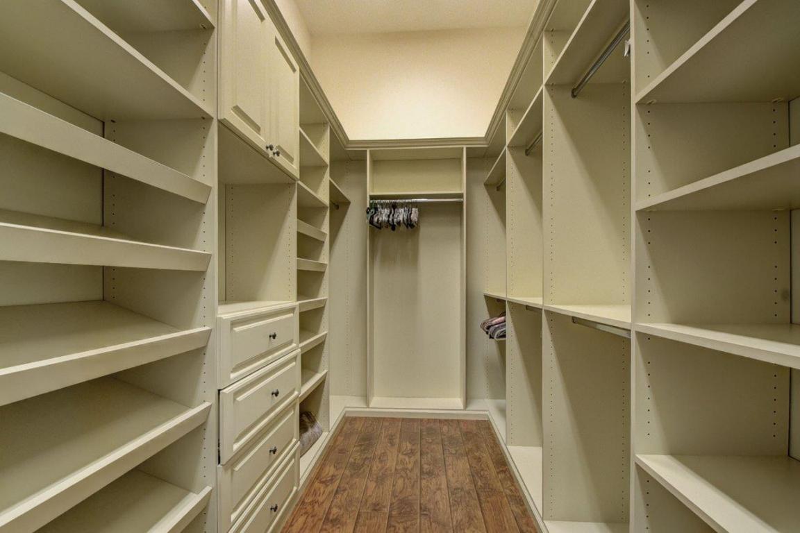 8417 Eagleville Avenue