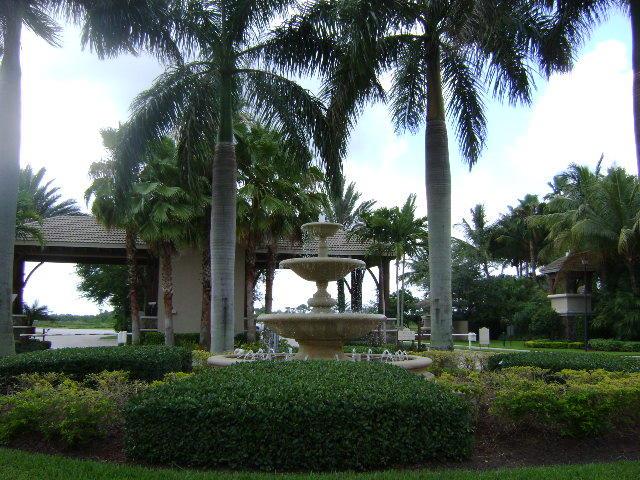 8800 Cobblestone Point Circle