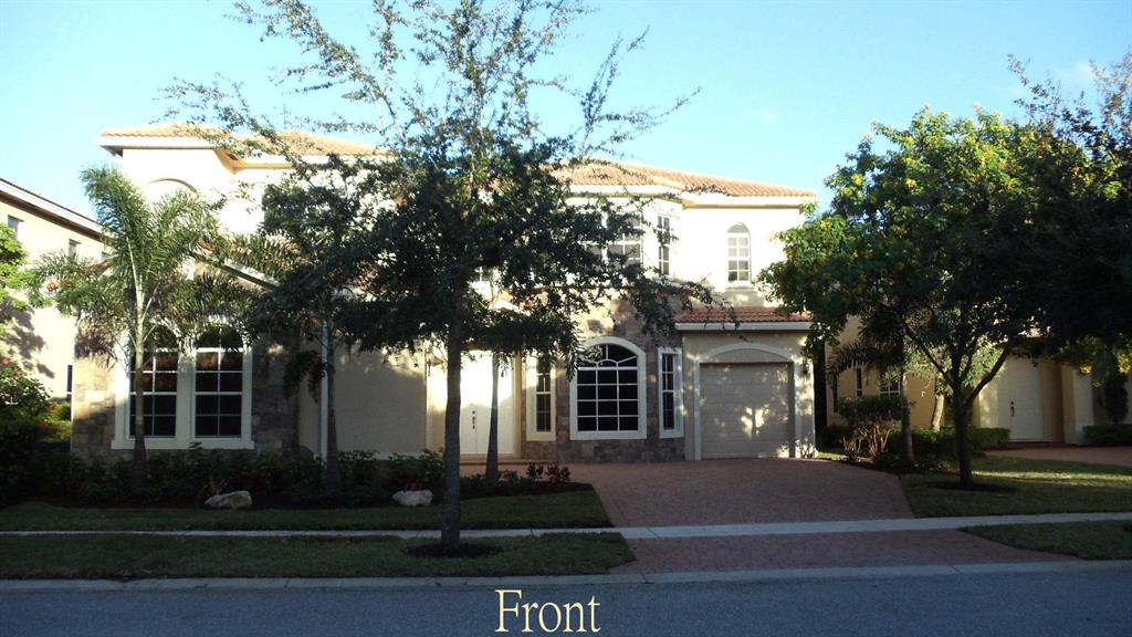 8800 Cobblestone Point Circle