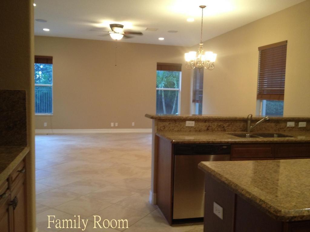 8800 Cobblestone Point Circle