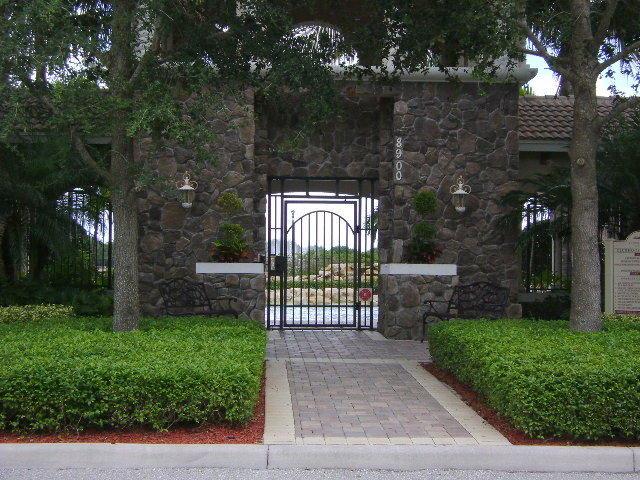 8800 Cobblestone Point Circle