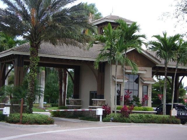 8800 Cobblestone Point Circle