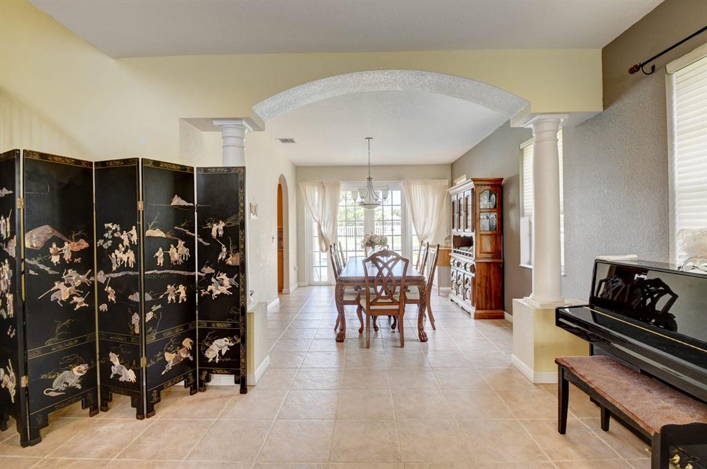 6441 Marbletree Lane