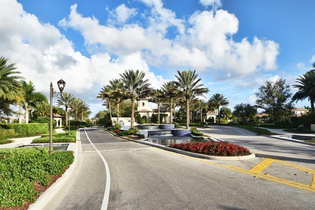 8417 Eagleville Avenue