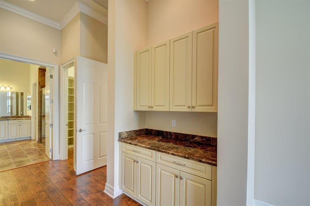 8417 Eagleville Avenue