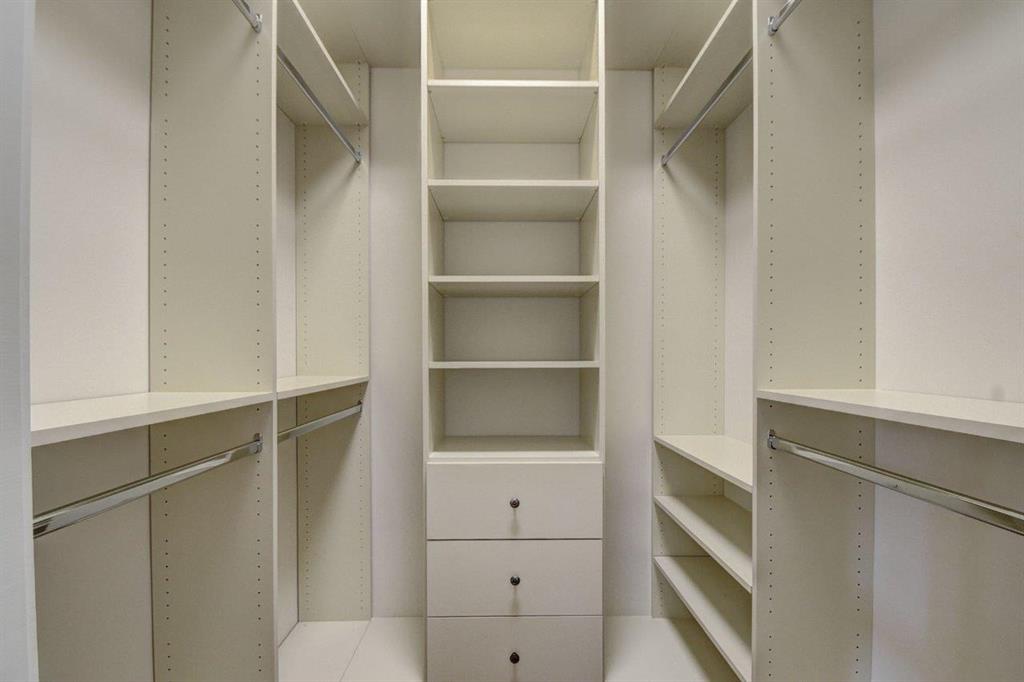 8417 Eagleville Avenue