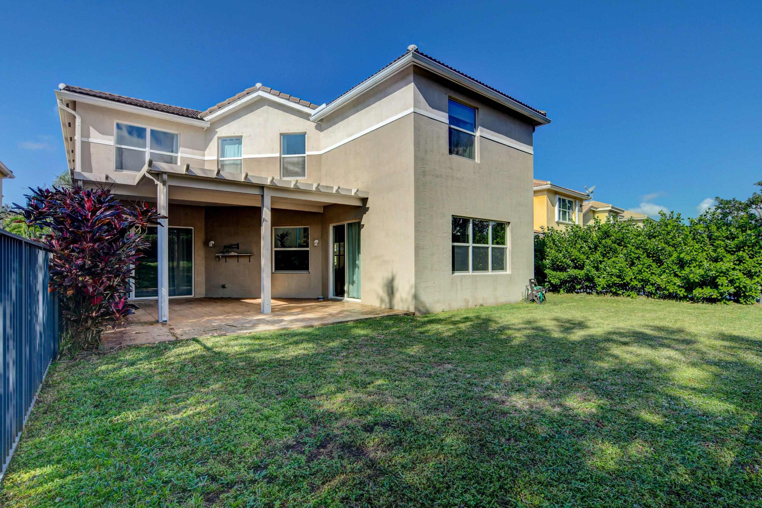 8135 Emerald Winds Circle