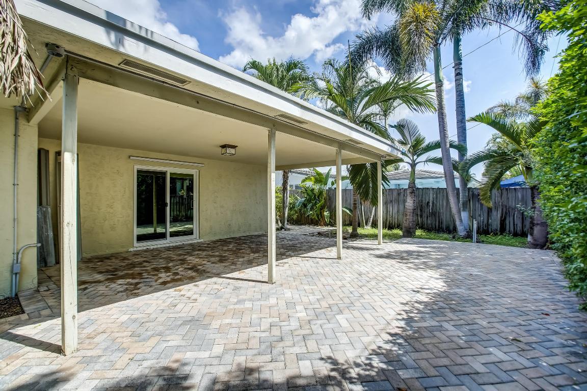 5730 NE 22nd Terrace