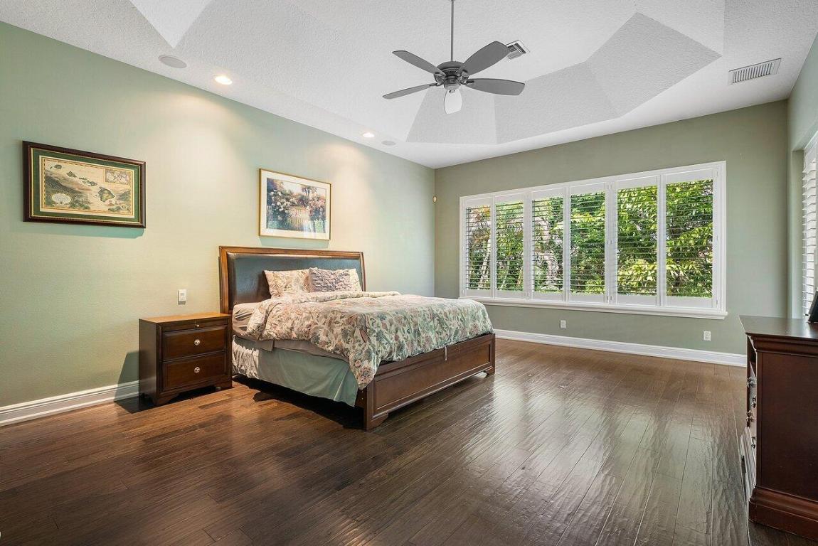 17641 Middlebrook Way