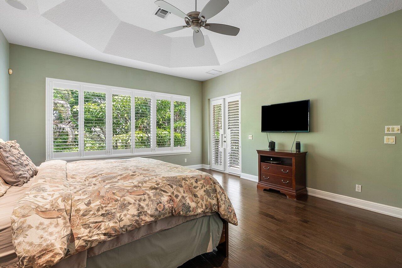 17641 Middlebrook Way