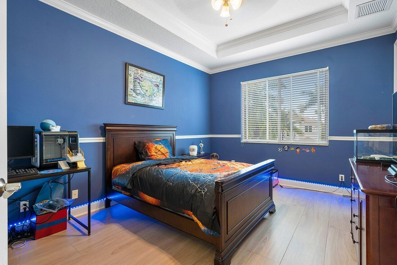 17641 Middlebrook Way