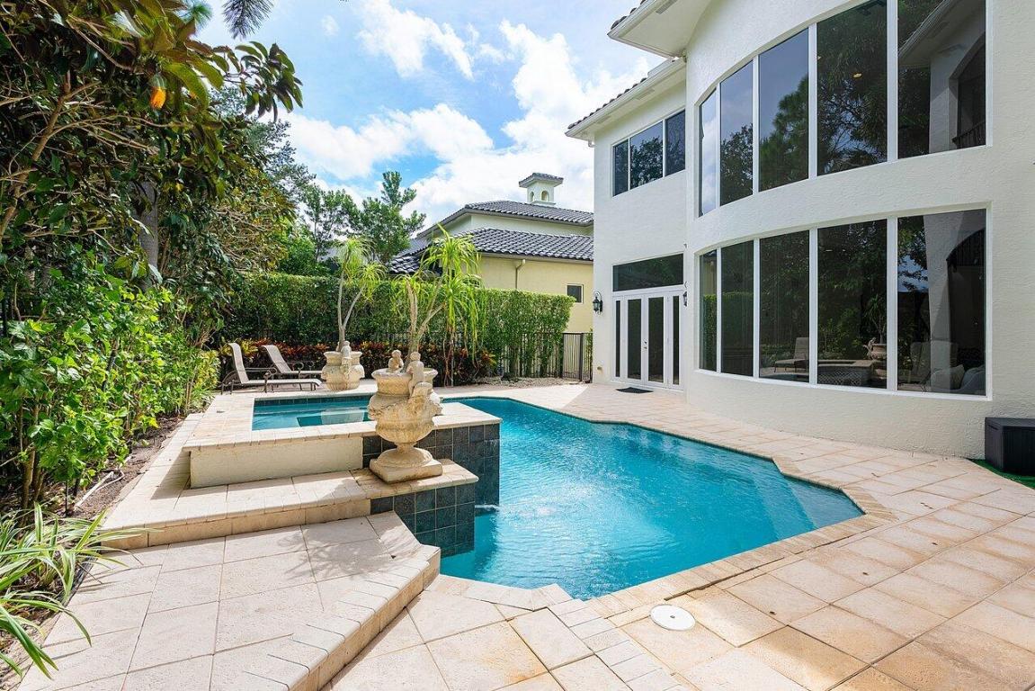 17641 Middlebrook Way