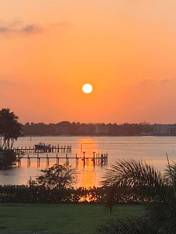 3450 S Ocean Boulevard 2220