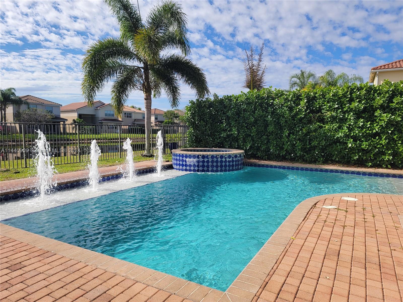 8256 Savara Streams Lane