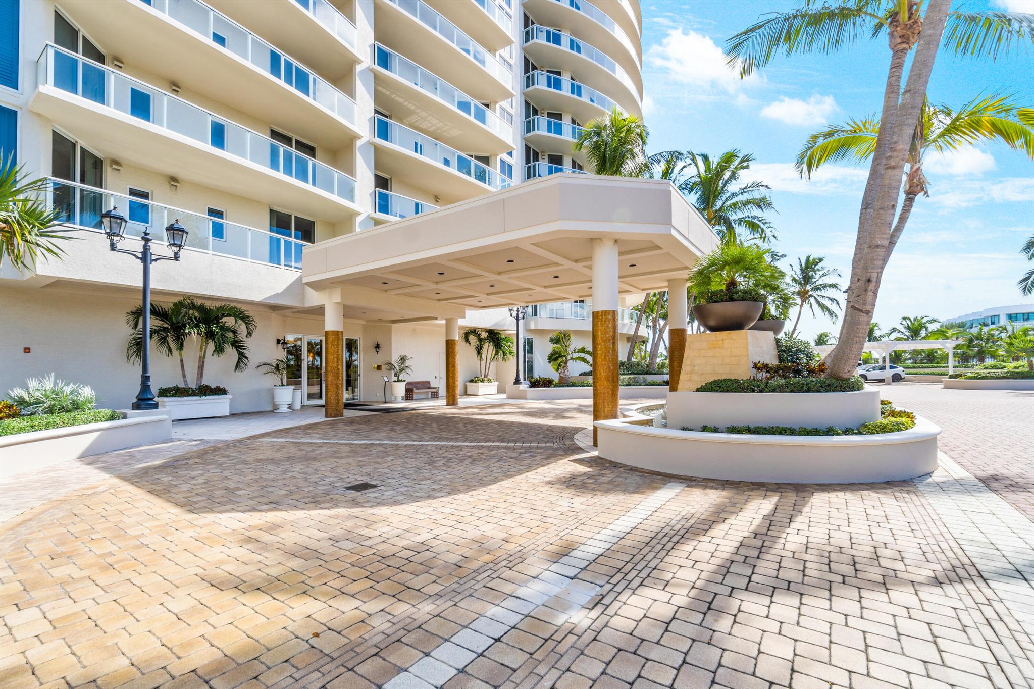 2700 N Ocean Drive 1901a