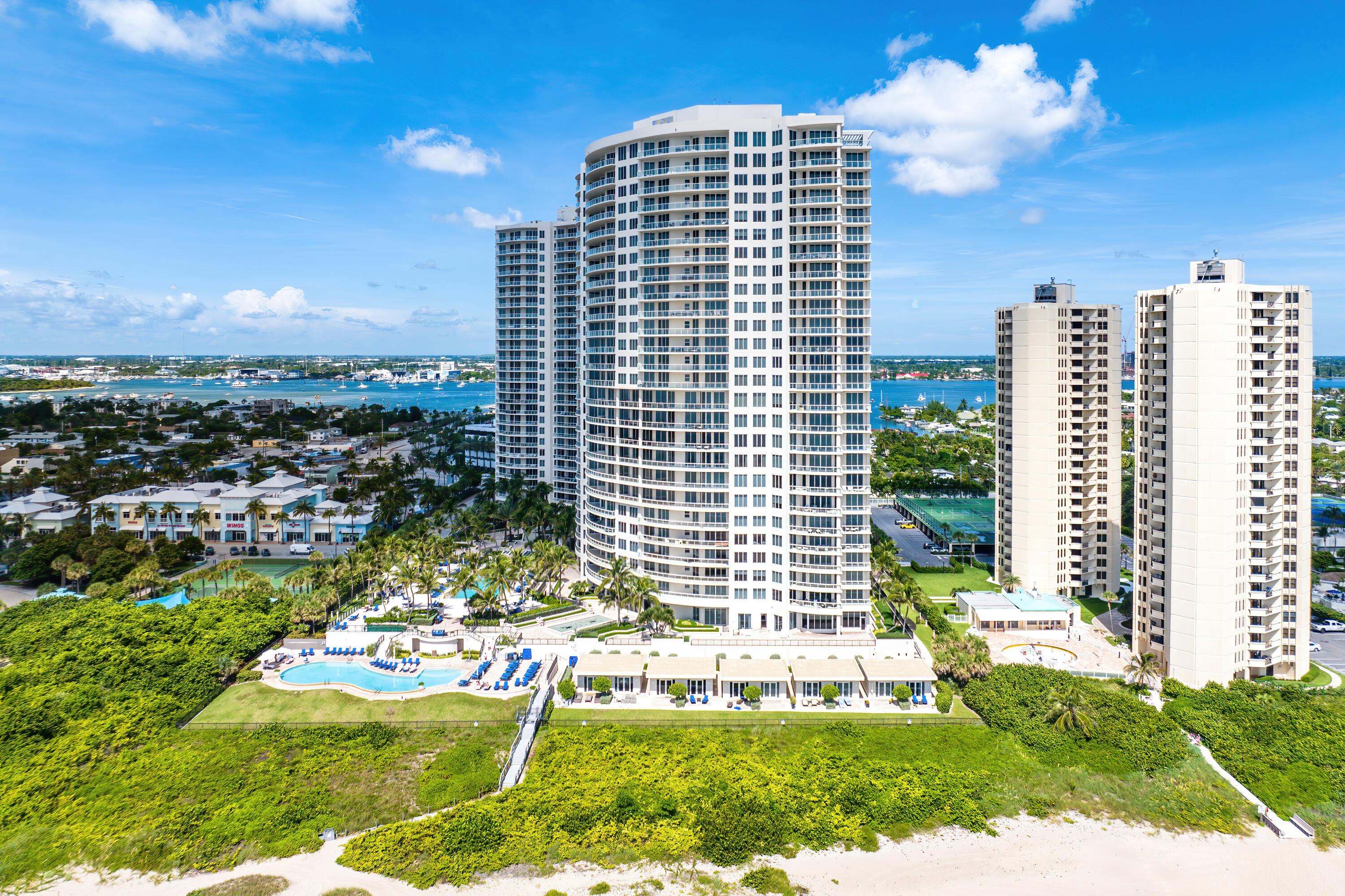 2700 N Ocean Drive 1901a