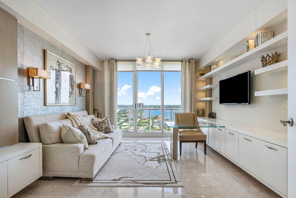 2700 N Ocean Drive 1901a