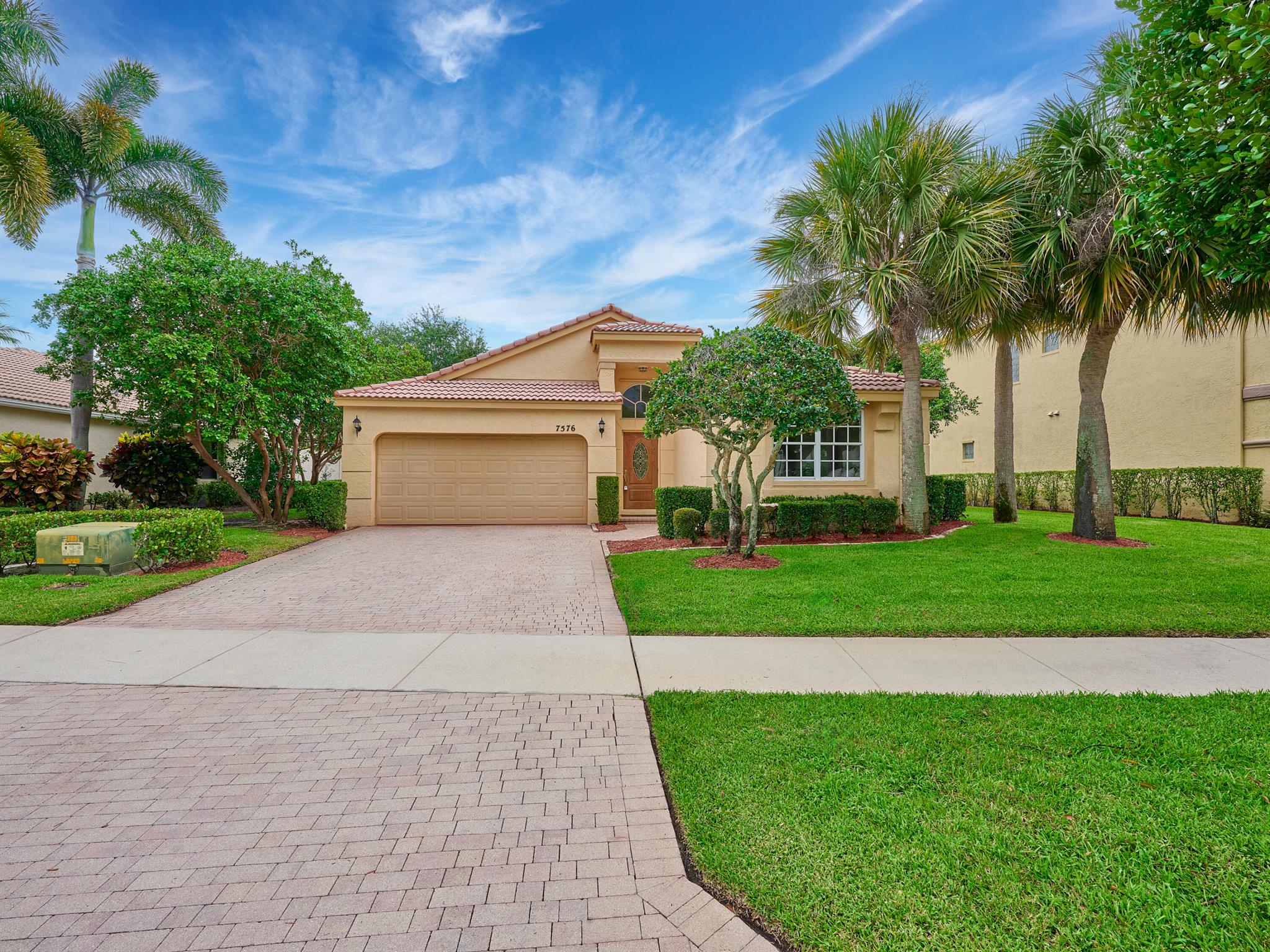 7576 Rockport Circle