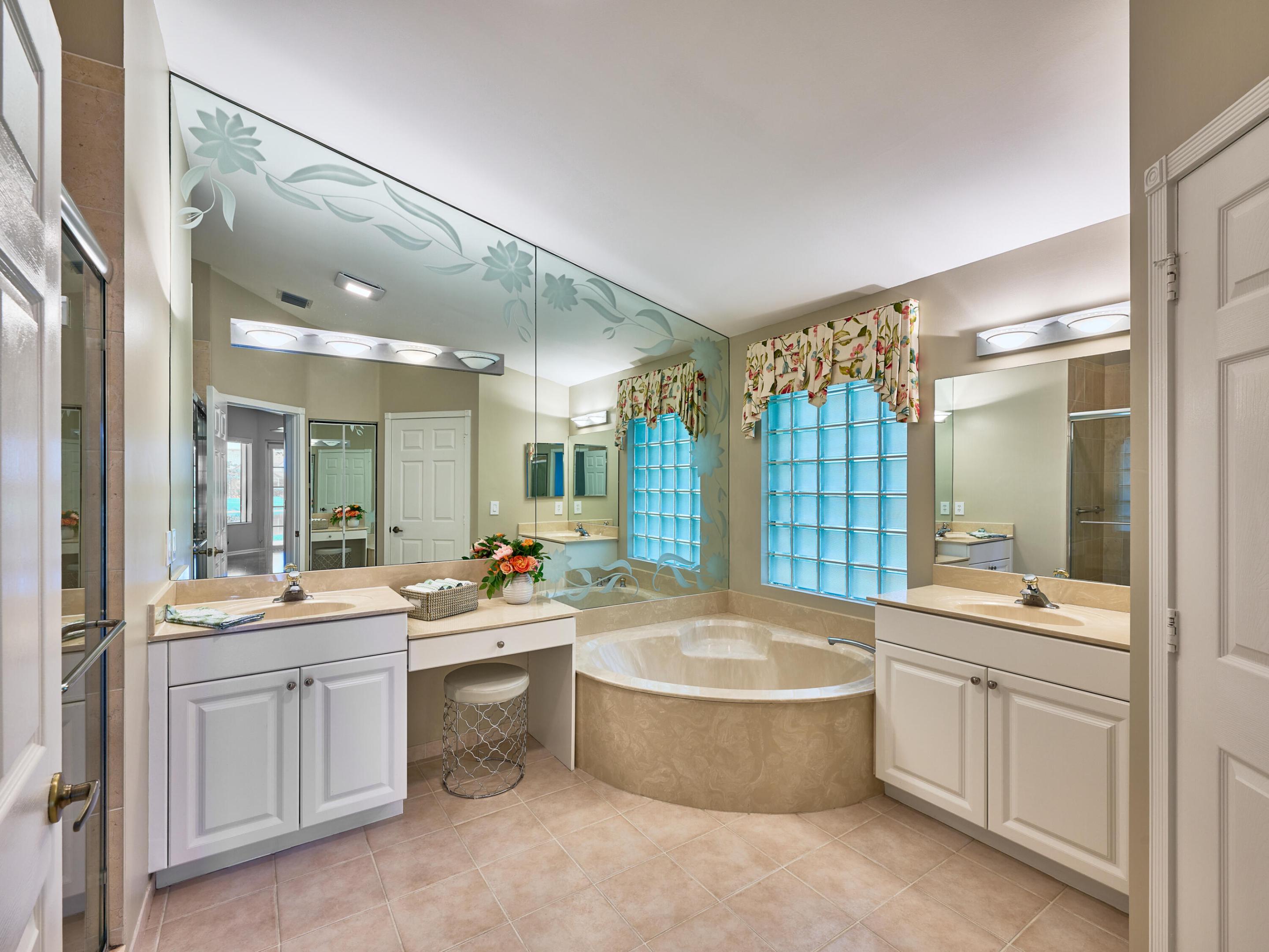 7576 Rockport Circle