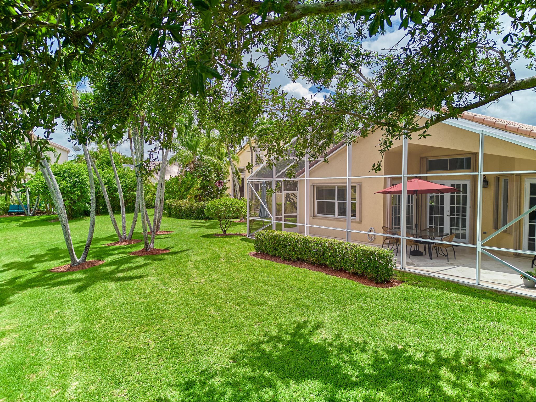 7576 Rockport Circle