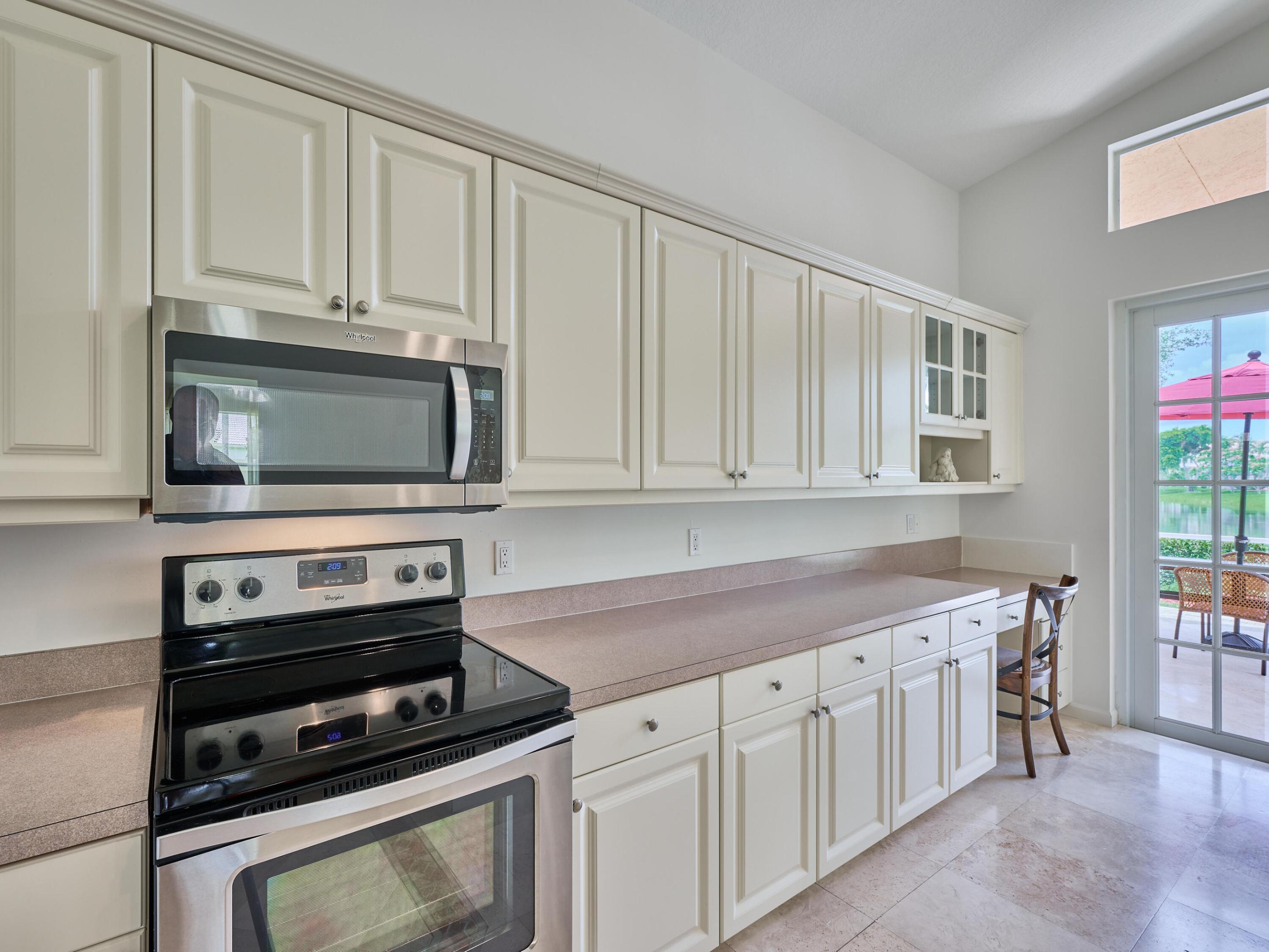 7576 Rockport Circle