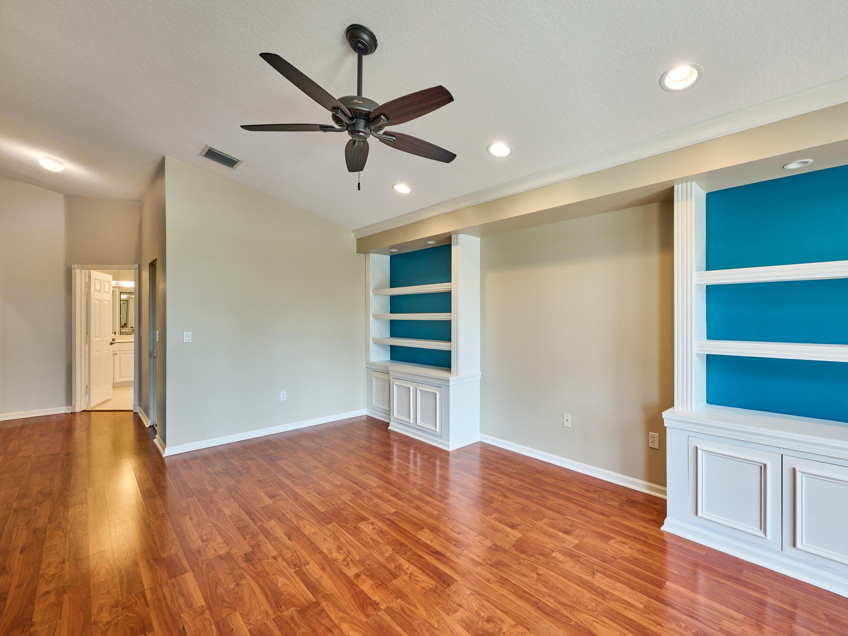 7576 Rockport Circle