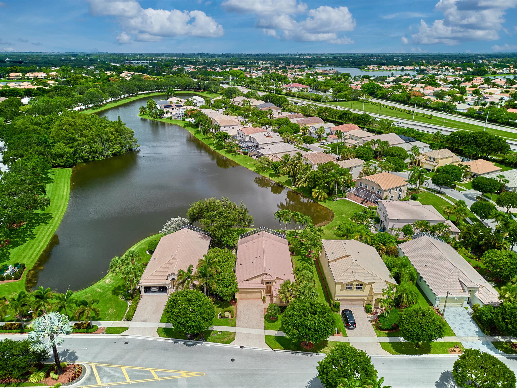 7576 Rockport Circle