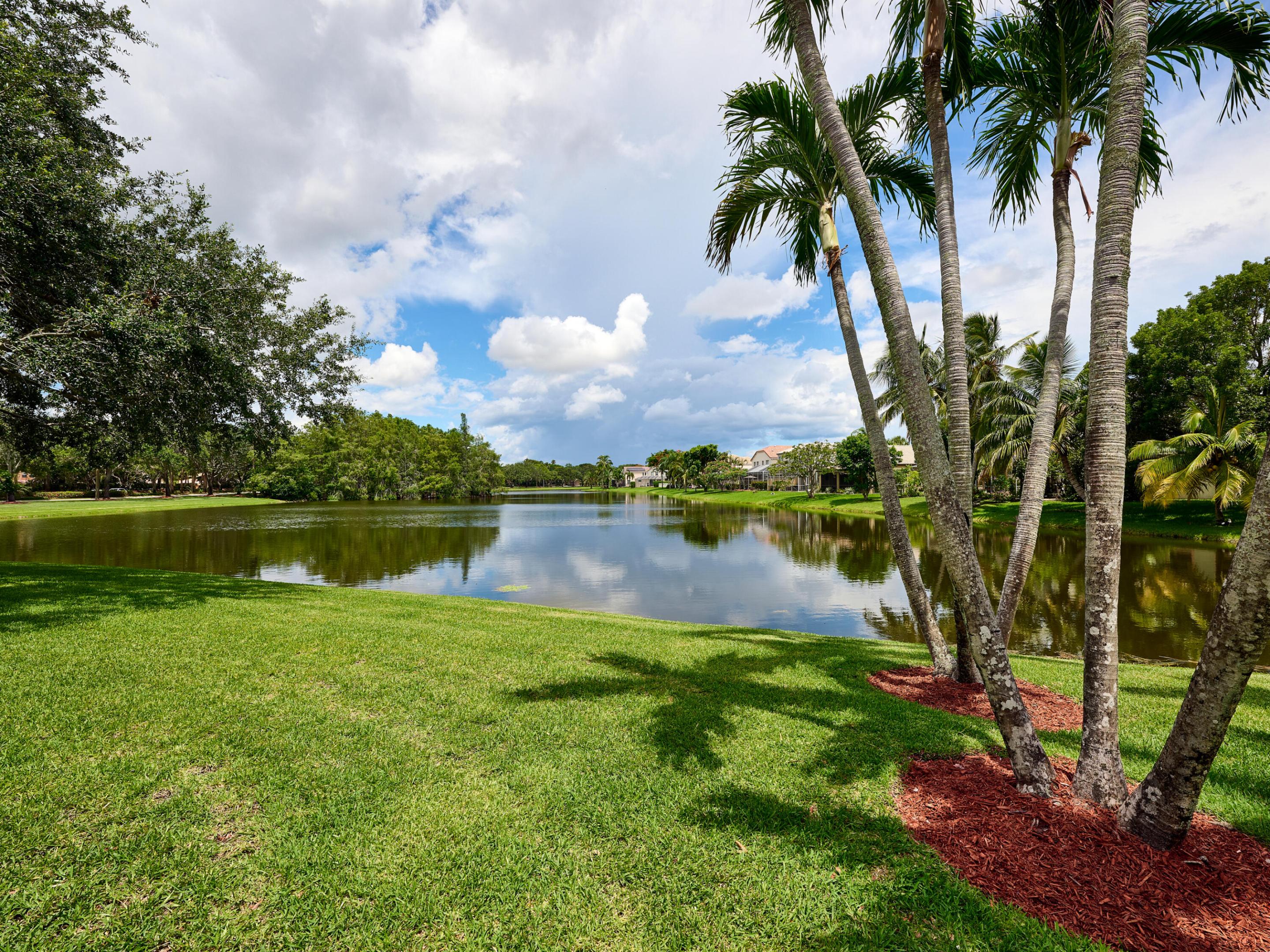 7576 Rockport Circle