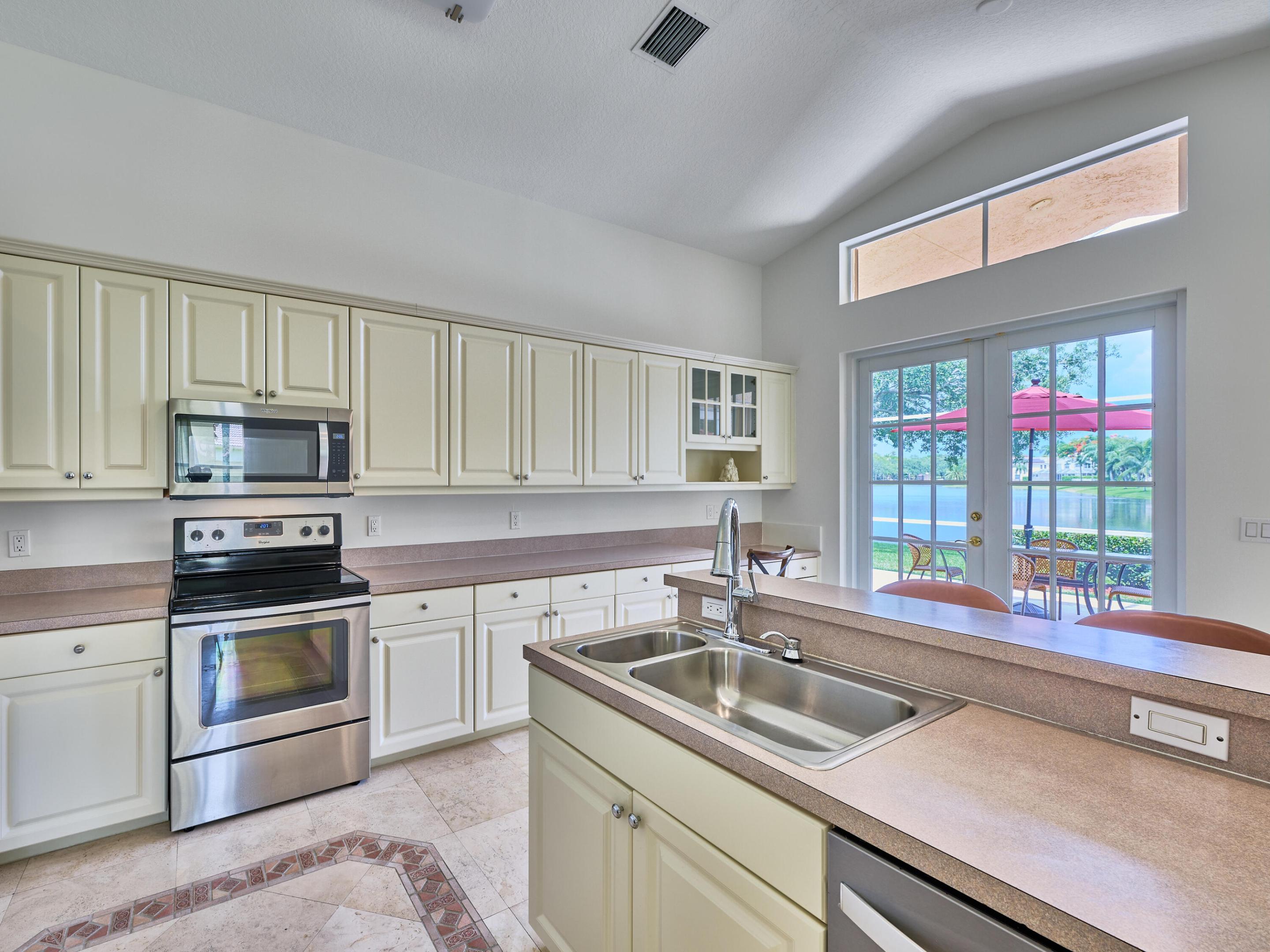 7576 Rockport Circle