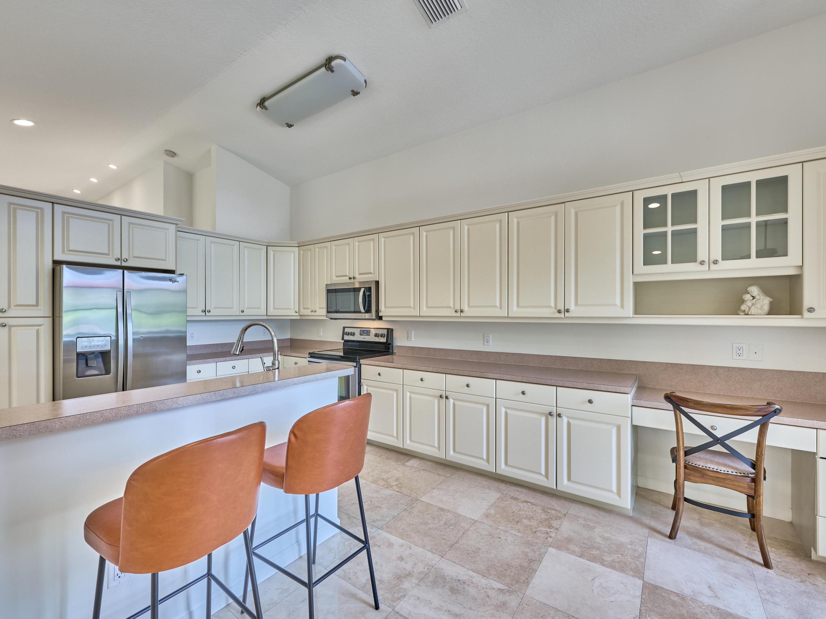 7576 Rockport Circle