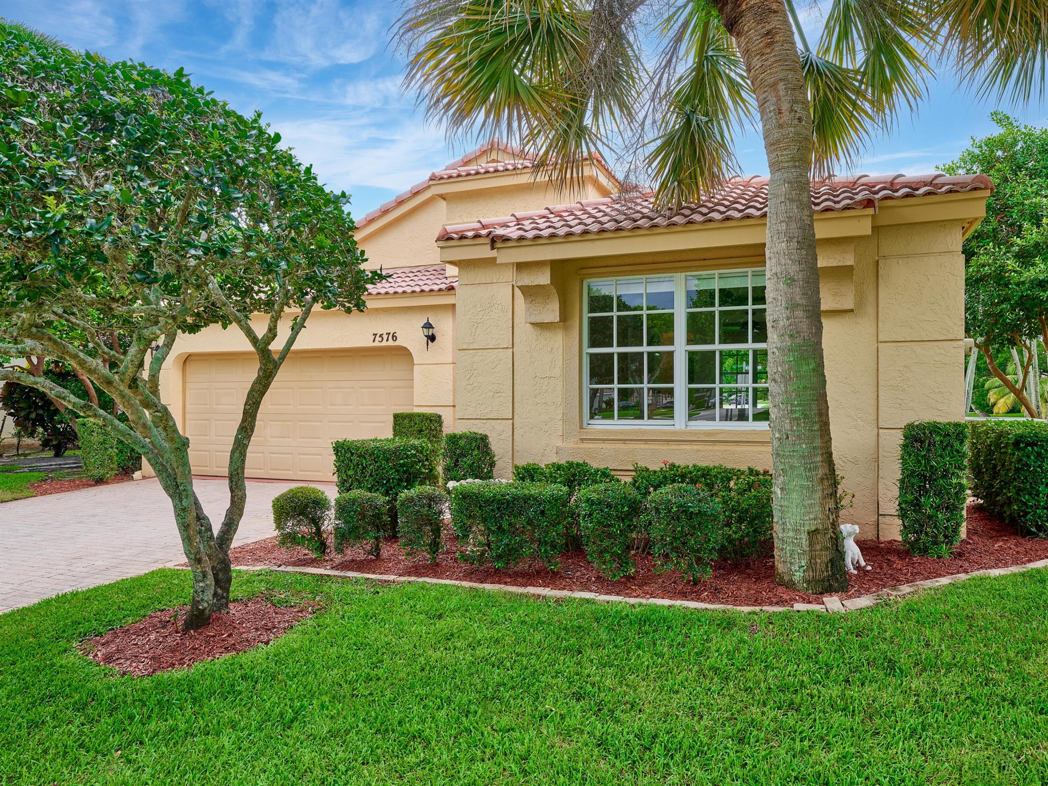 7576 Rockport Circle