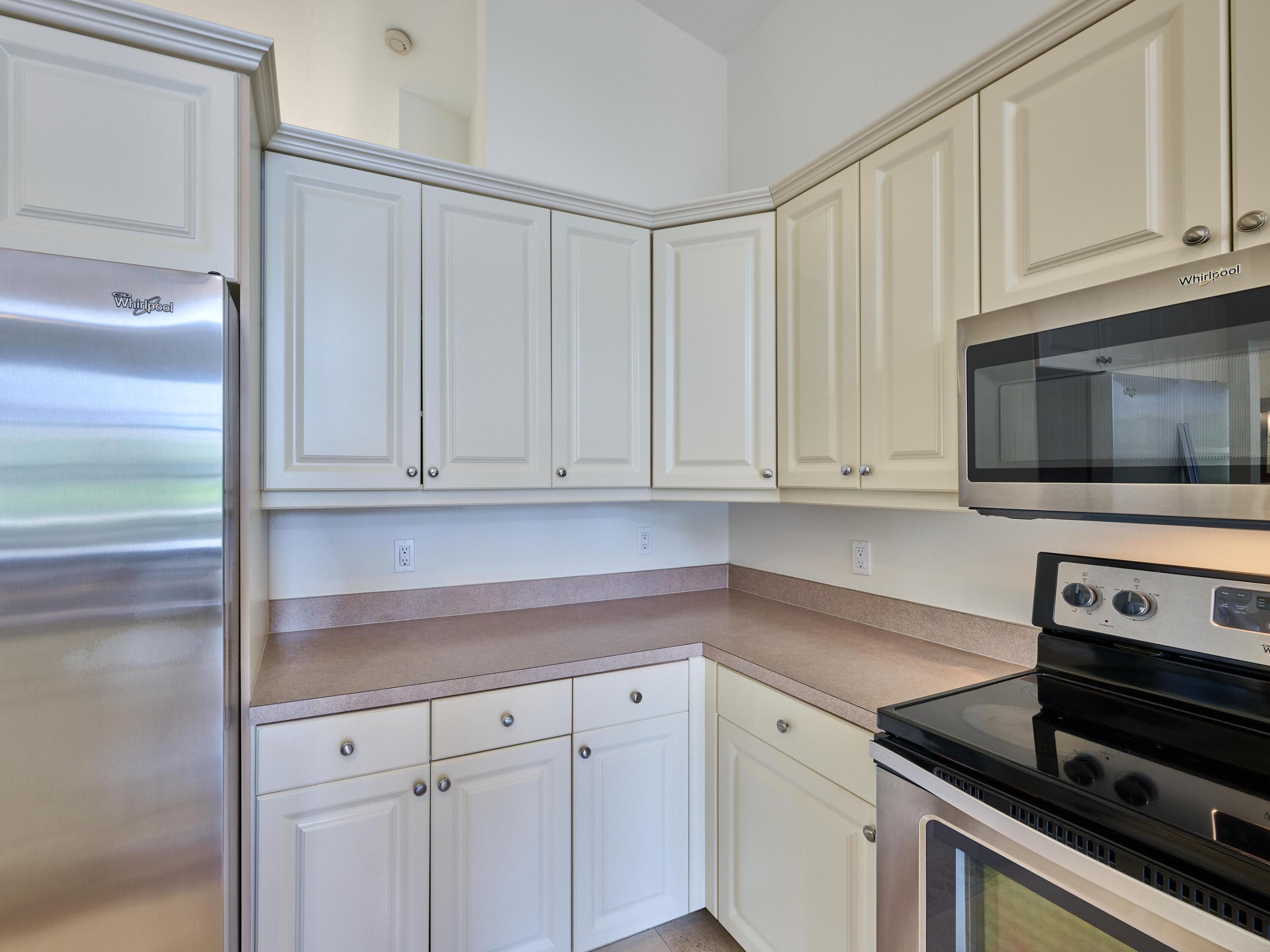 7576 Rockport Circle