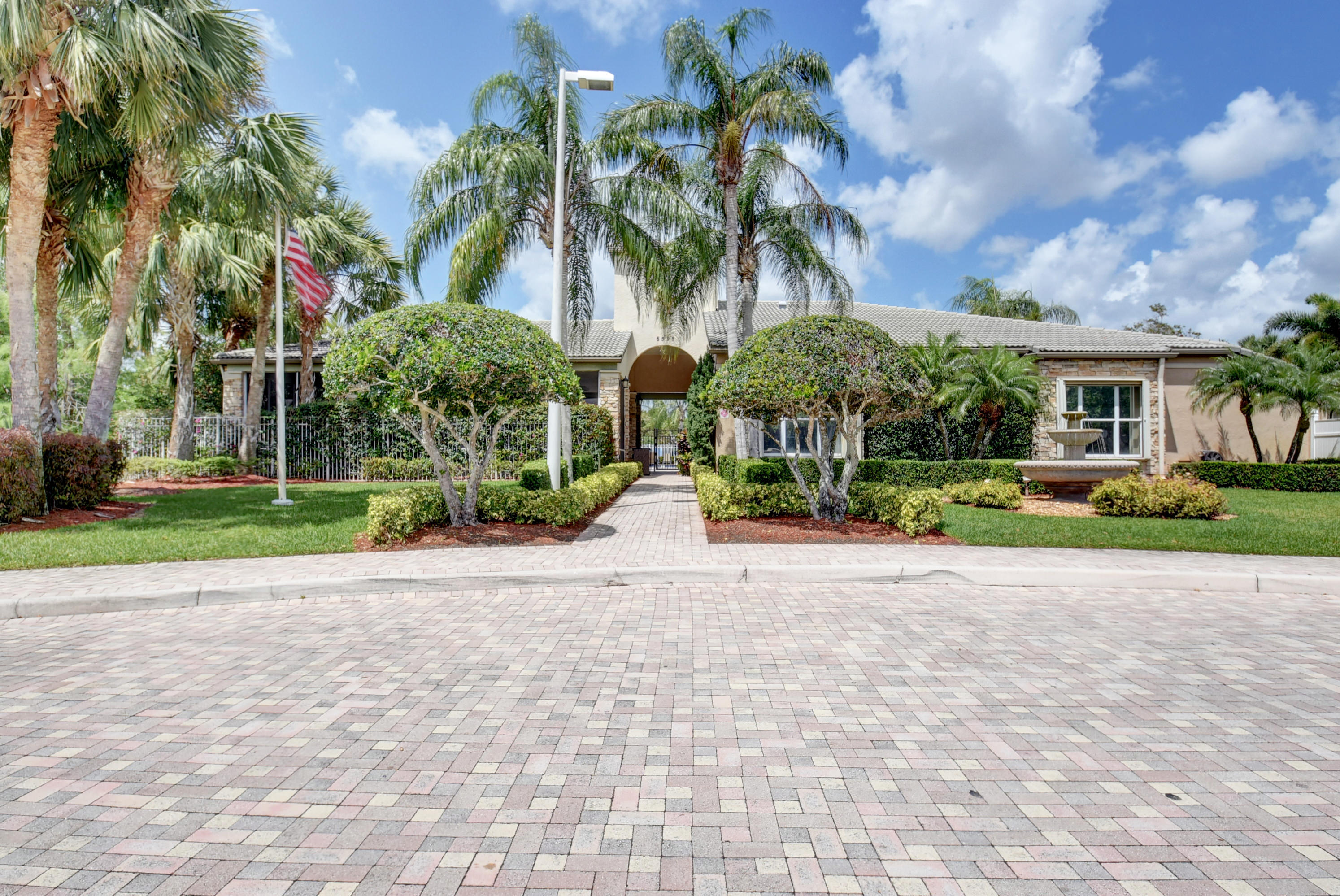 6316 Prestwick Court