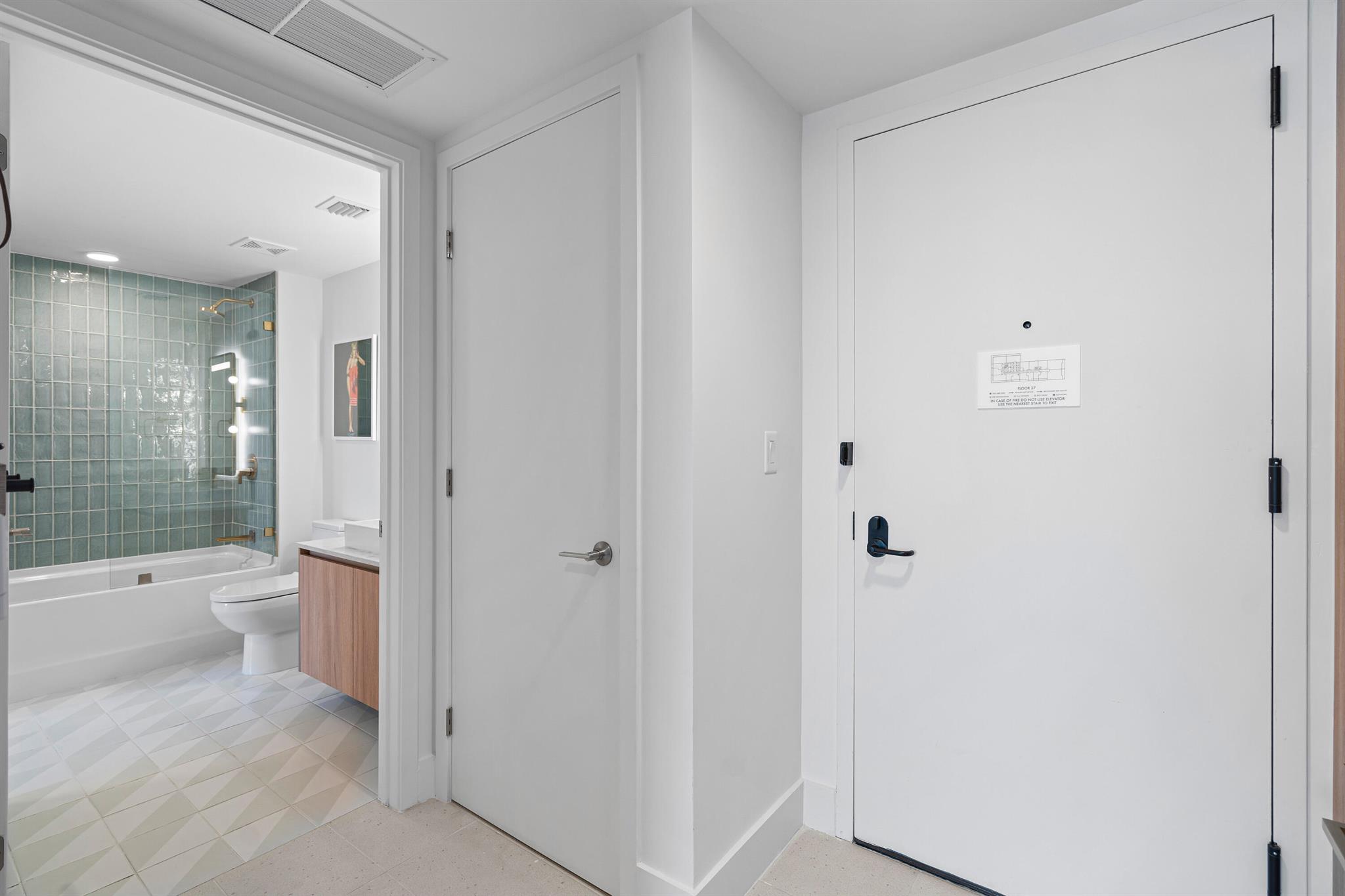 601 NE 1st Avenue 2707