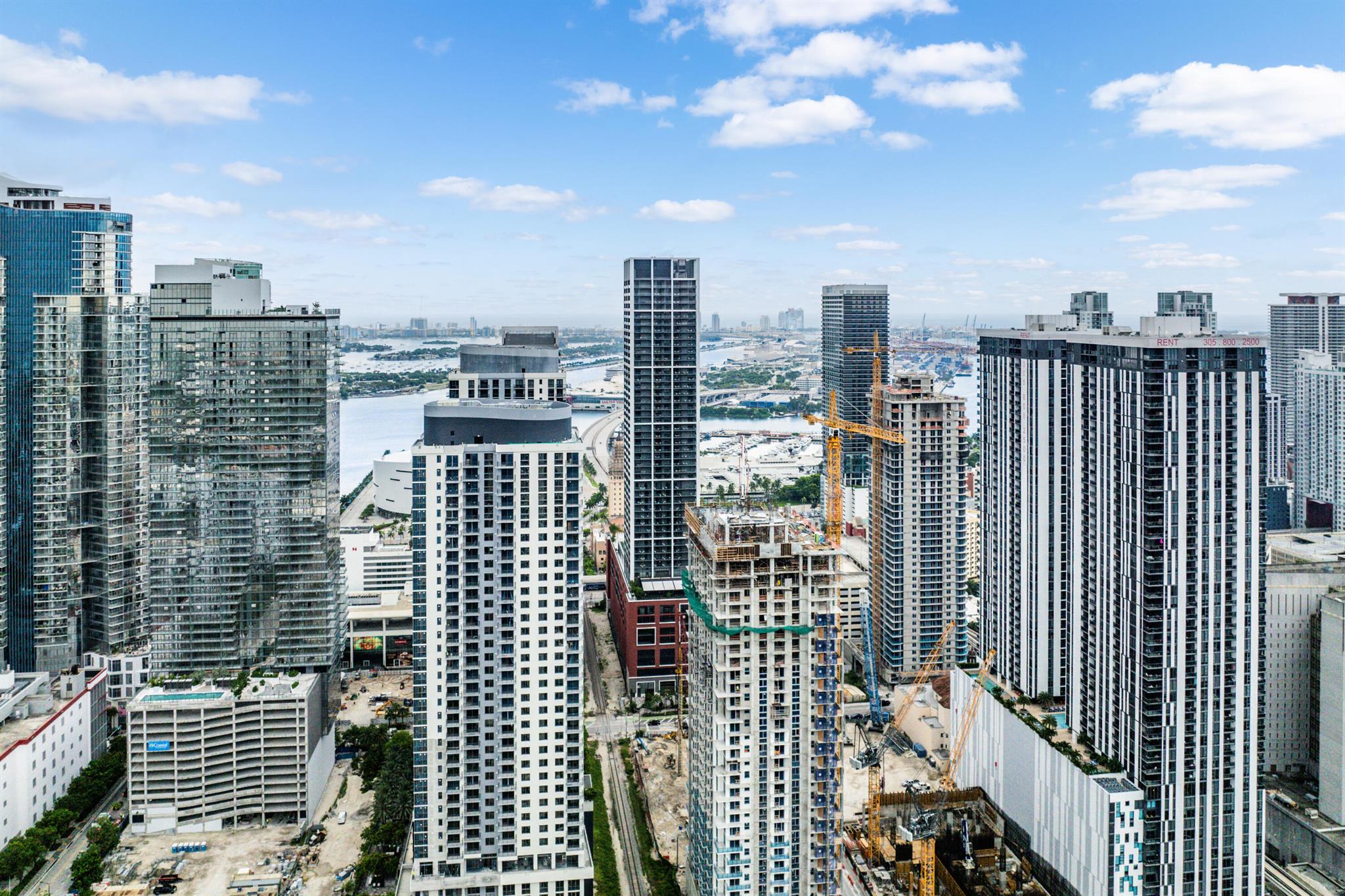 601 NE 1st Avenue 2809