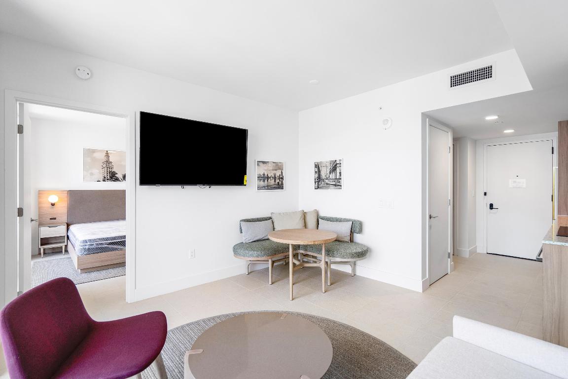 601 NE 1st Avenue 2809