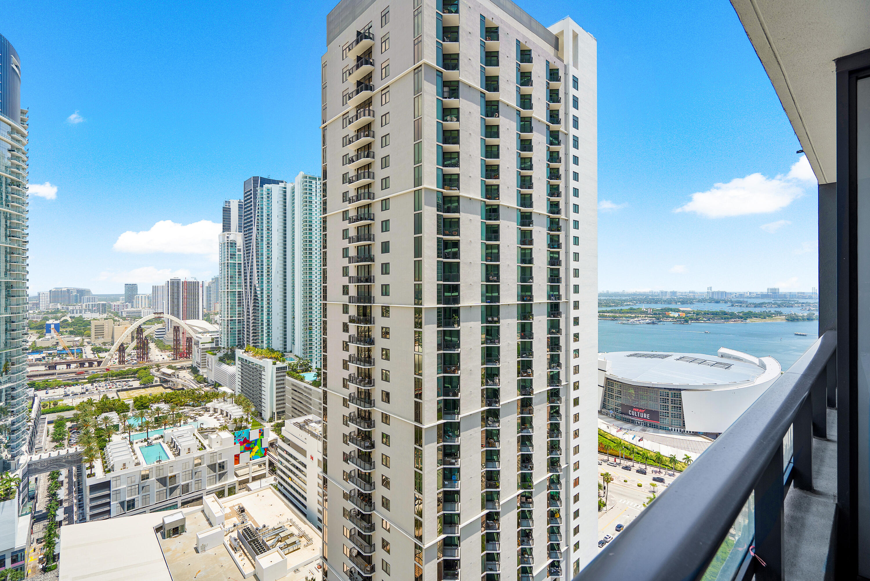 601 NE 1st Avenue 2809