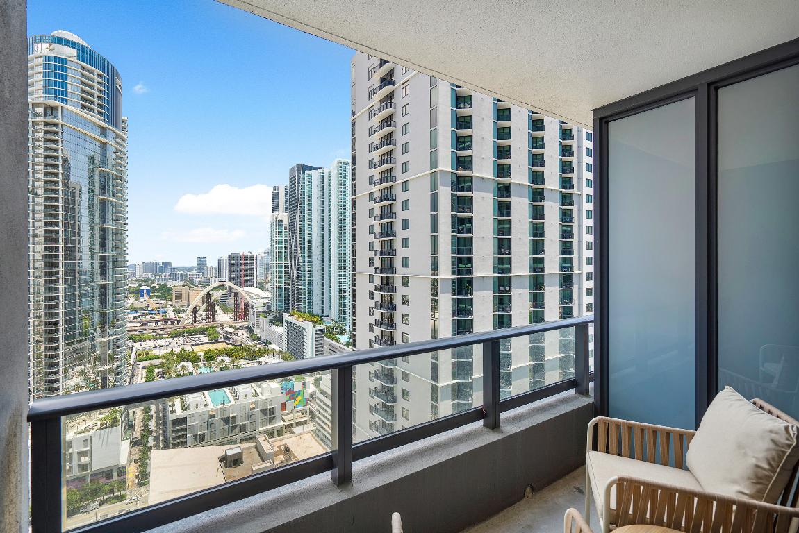 601 NE 1st Avenue 2809