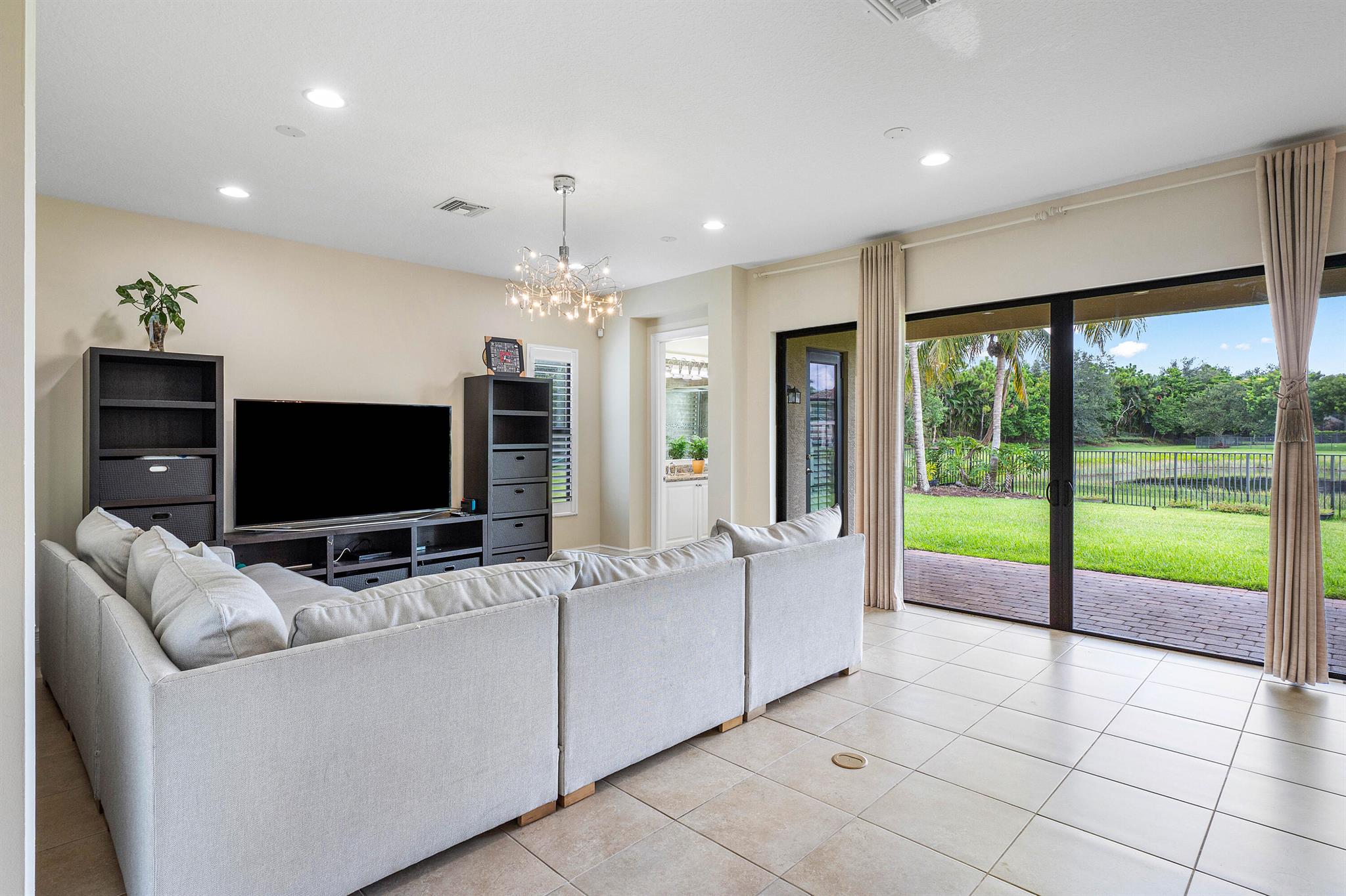 16849 Bridge Crossing Circle