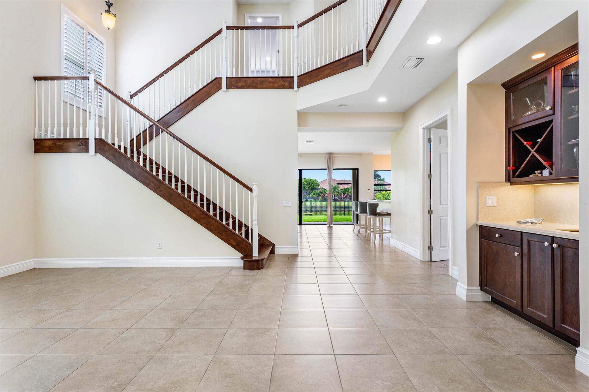 16849 Bridge Crossing Circle