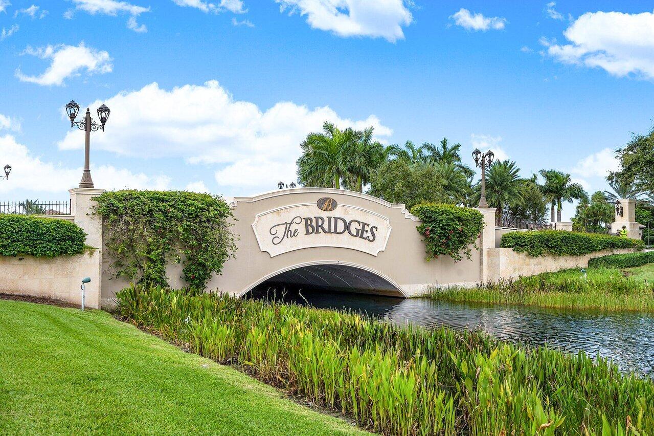 16849 Bridge Crossing Circle