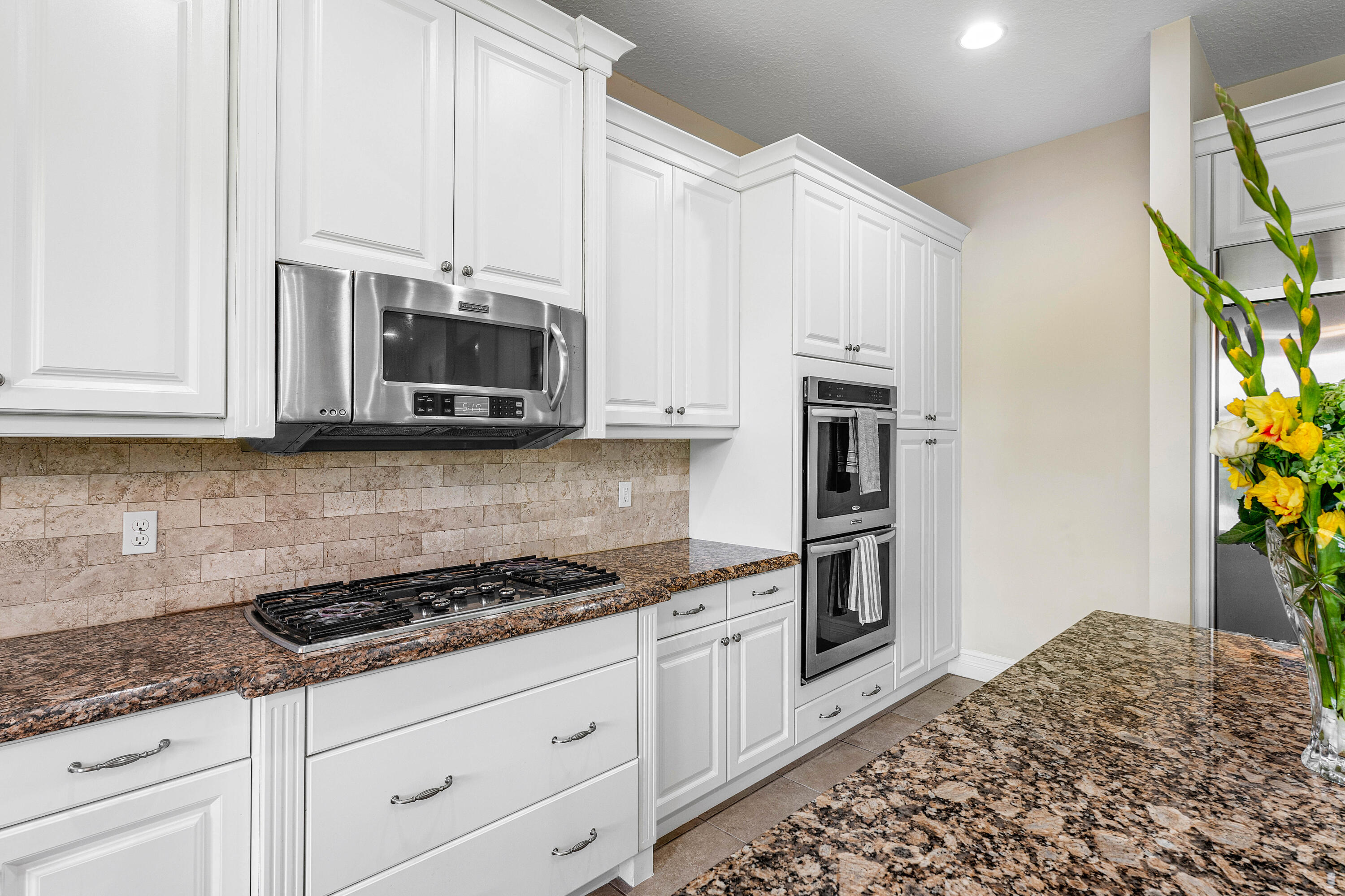 16849 Bridge Crossing Circle