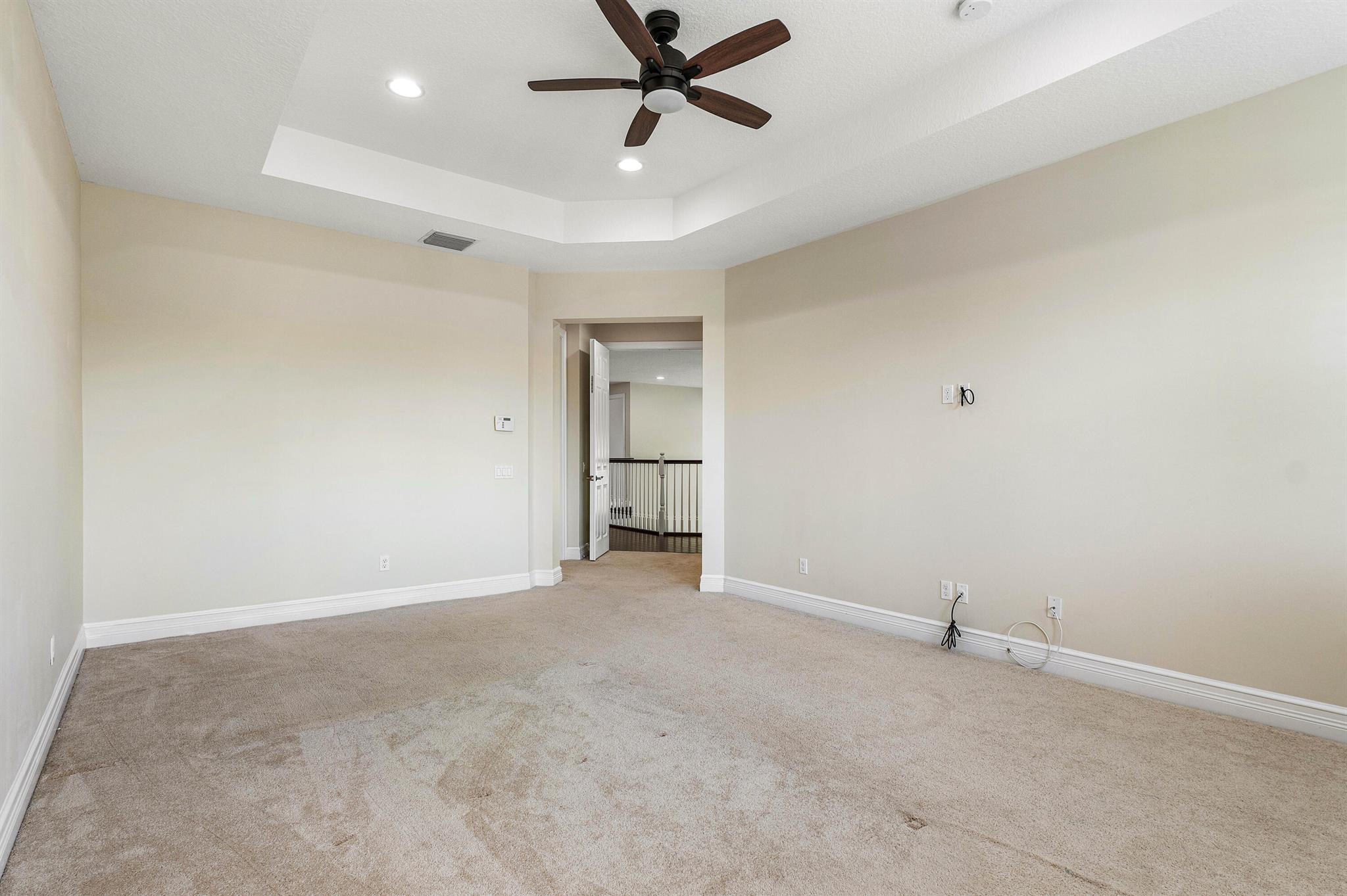 16849 Bridge Crossing Circle